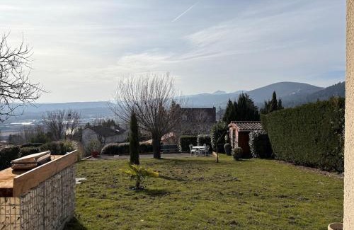 Enval Villa | La casa bella vista