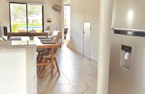 Xochitepec House | La Casa Blanca Santa Fe