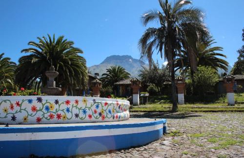 Miguel Egas Cabezas Apartment | La Casa de Hacienda
