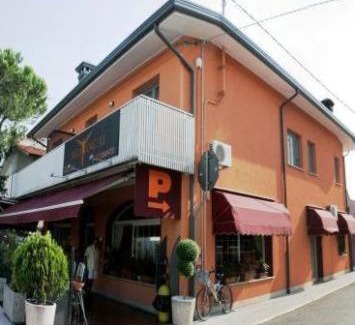Pertegada Bed & Breakfast | La Casa Degli Angeli - Agli Angeli Ristorante Pizzeria