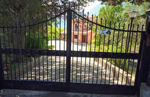 Vietri di Potenza Apartment | La Casa Del Mosileo