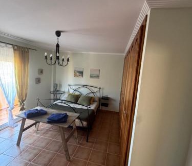 Montserrat House | La Casa del Olivo en Montserrat - Valencia
