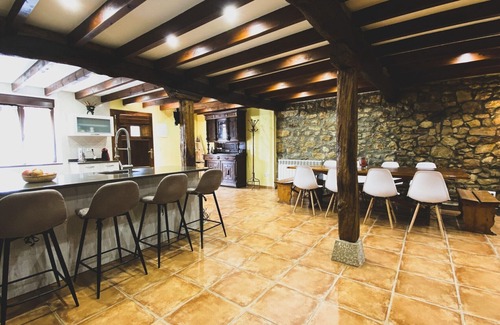 Escobedo House | La Casa del Pendo