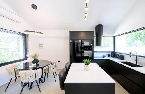 Sipiada Villa | La Casa Del Rio