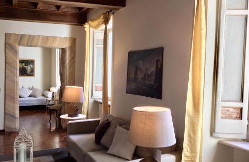 Rione V Ponte Apartment | La casa dell'Arte nel cuore di Roma