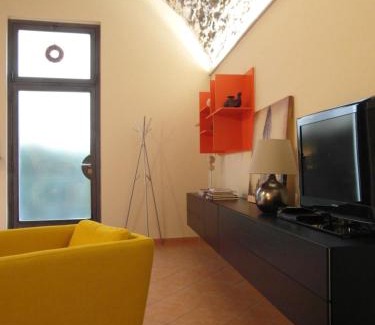 Como Apartment | La Casa di Andrea - by MyHomeInComo