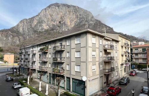 Lecco Apartment | La casa di Ange - Two Bedroom Apartment, Sleeps 5