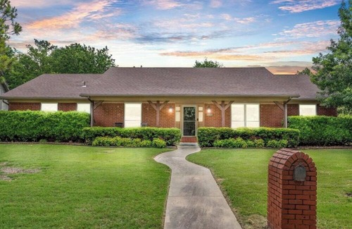 South Tulsa House | La Casa @ La Fortune/St. Francis