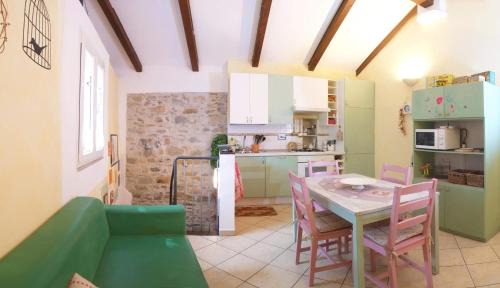 Diano Arentino Apartment | La casa nel Caruggio