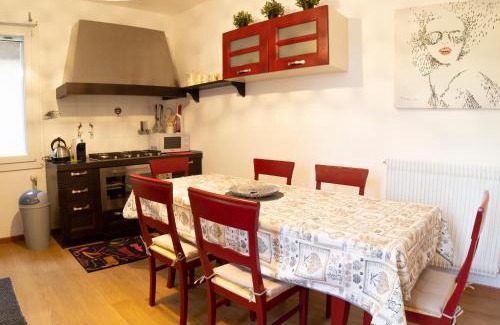 Fontanelle Apartment | LA CASA QUADRA
