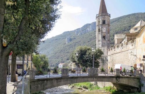 Finalborgo Apartment | La Casa sul Fiume Aquila