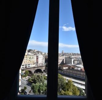 Lagaccio Apartment | La Casa Sulla Mattonata cozy apartment on a traditional Genoese path, with a nice view and close to Principe Station