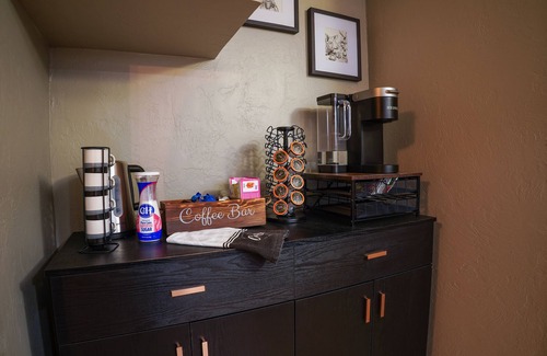 Guthrie House | La Casa Zia - cozy home within walking distance of historic downtown Guthrie.