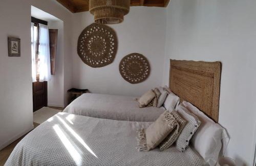 Santa Eulalia House | La Casina Roja - Santolaya de Cabranes