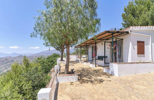 Sayalonga House | La casita - Amazing view on mediterranean sea, private pool, air conditioning.