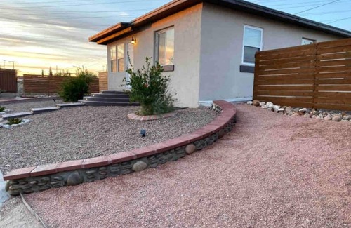 El Paso House | ⭐️⭐️⭐️La Casita El Paso West side Buena Vista
