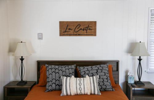 Lake Elsinore House | La Casita Poolside Retreat