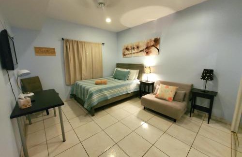Coral Way House | La Casona Azul
