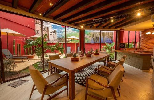 San Felipe del Agua Hotel | La Casona Colorada San Felipe del Agua
