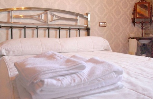 Alaraz House | La Centenaria de Alaraz