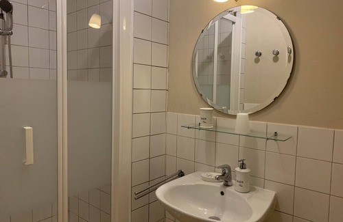 Riols Bed & Breakfast | La Cerisaie