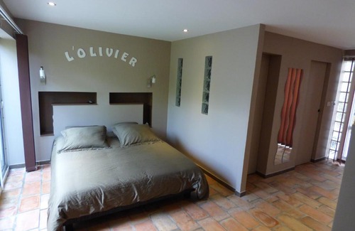 Le Tremblay Bed & Breakfast | La Chambre de l'Olivier