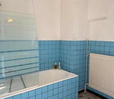 Metairies-Saint-Quirin Bed & Breakfast | La chambre clé de la forêt