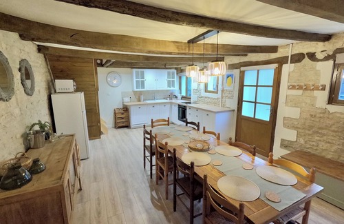 Chaunay House | La Charronnière: Exclusive rental
