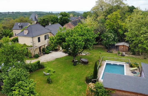 La Dornac House | La Chaumière du Cerisier - charming country house with swimming pool