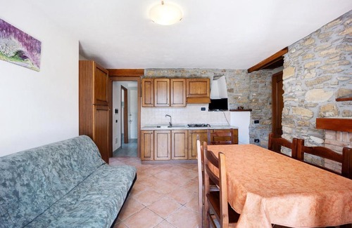 Rossi Apartment | La Cicala 5