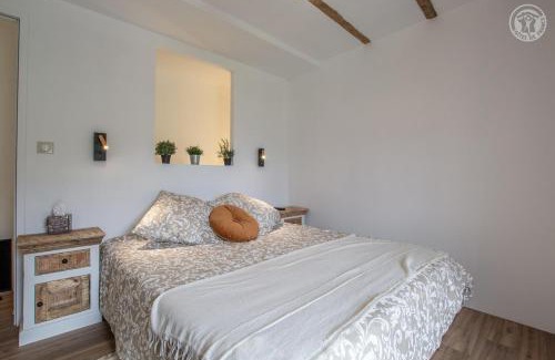 Aix-les-Bains Apartment | La cigale et la fourmi savoisienne - gîtes