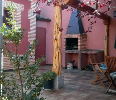 Fresno de Cantespino House | La Cochera de Don Paco