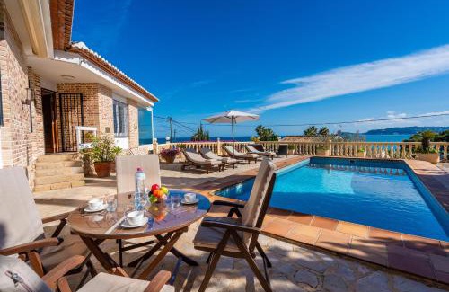 Aduanas Villa | La Cofa