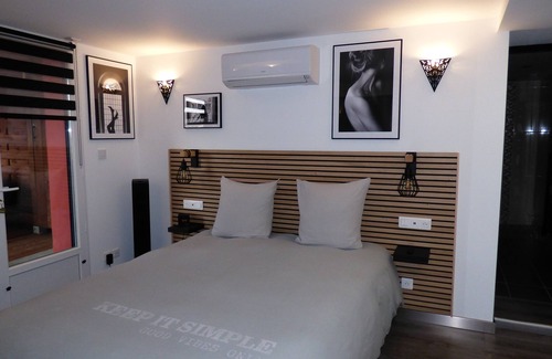 Baume-les-Dames Bed & Breakfast | La Colline aux Yeux Doubs