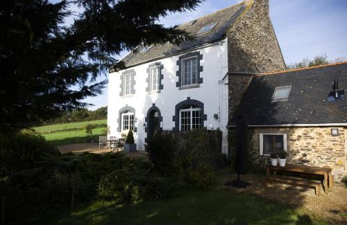 Locmaria-Berrien Bed & Breakfast | La Colline des Renards Chambres