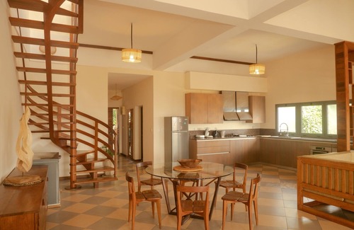 Ambodifototra Apartment | La Colombine