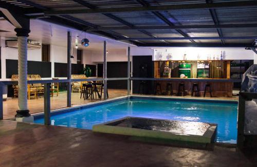 Pena Blanca Apartment | La Colonia Cama Matrimonial mas piscina
