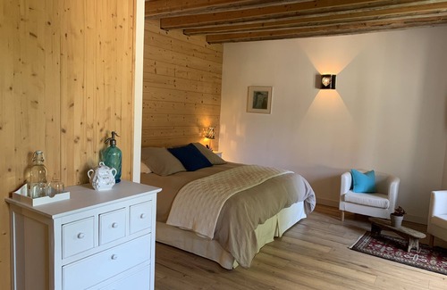 Collonges Bed & Breakfast | La Colonie