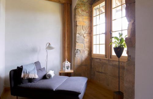 Le Pont House | La Commanderie