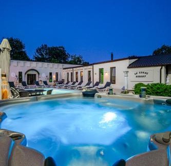 Hulubesti House | La Conac Resort