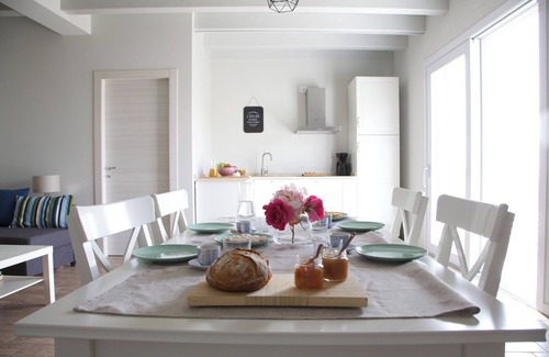 Villanuova sul Clisi Apartment | La Cornice sul Garda- Sottobosco- terrace and lake view in residence with pool