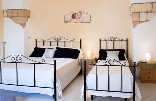 Montesano Salentino House | La Corte Antica