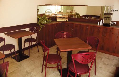 Bagnolo San Vito Hotel | La Corte Albergo Meublé