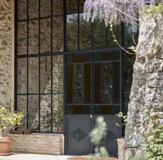 Pont-de-Barret House | La Cour du Marronnier