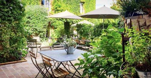 Honfleur Bed & Breakfast | La Cour Sainte Catherine demeure de charme