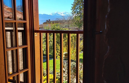 Roquefixade House | La Cousteto accommodation in a 17th century fortified house