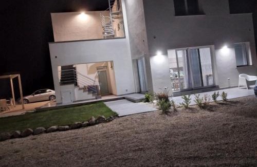 Montallegro House | LA DAMA BIANCA BOVO MARINA
