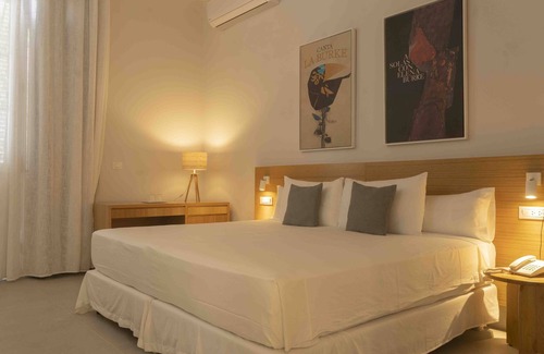Plaza de la Revolucion Hotel | La Distancia Hotel Boutique