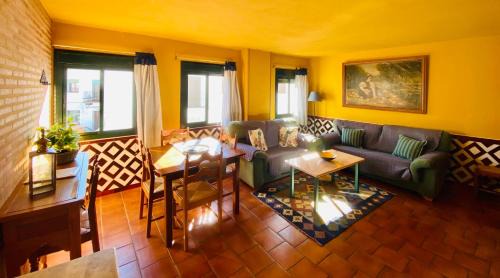 Aracena Villa | La Estancia Villa Rosillo