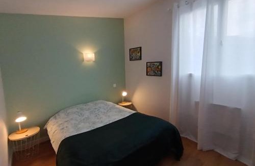 Caucalieres Apartment | LA FALAISE - Quiet T3 apartment with private parking